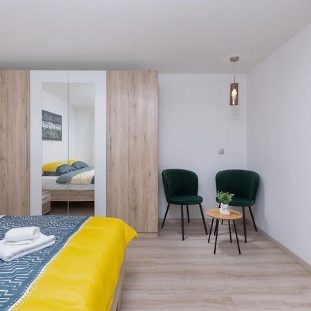Apartment Ena Near Pula Amphitheater Пула Екстер'єр фото